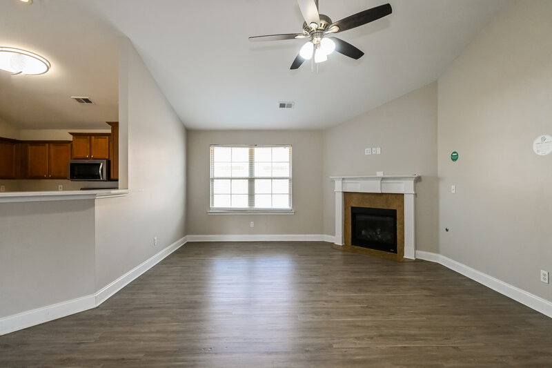 2,240/Mo, 2932 S Hartland Drive Southaven, MS 38672 Living Room View 2