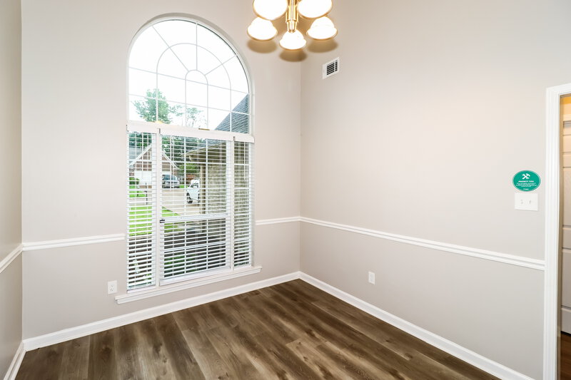 2,185/Mo, 35 Lakewood Cv Oakland, TN 38060 Dining Room View