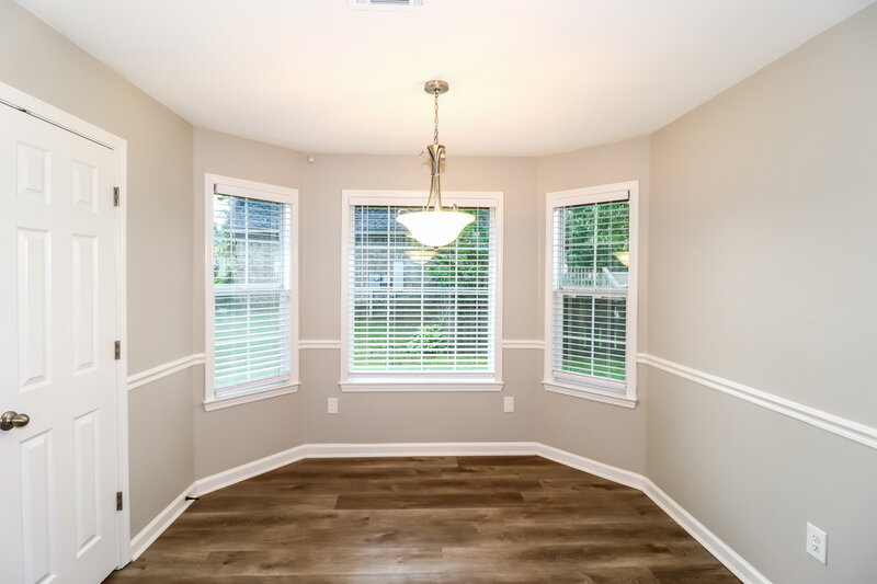2,185/Mo, 35 Lakewood Cv Oakland, TN 38060 Breakfast Nook View