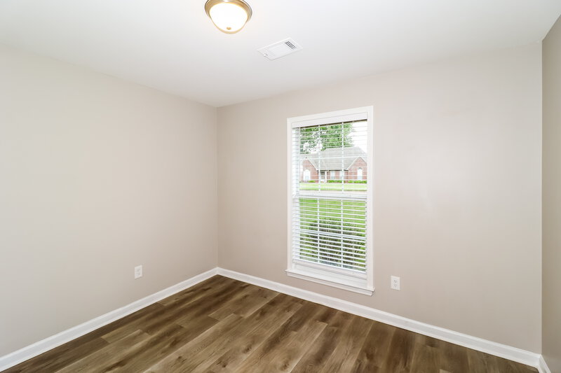 2,185/Mo, 35 Lakewood Cv Oakland, TN 38060 Bedroom View