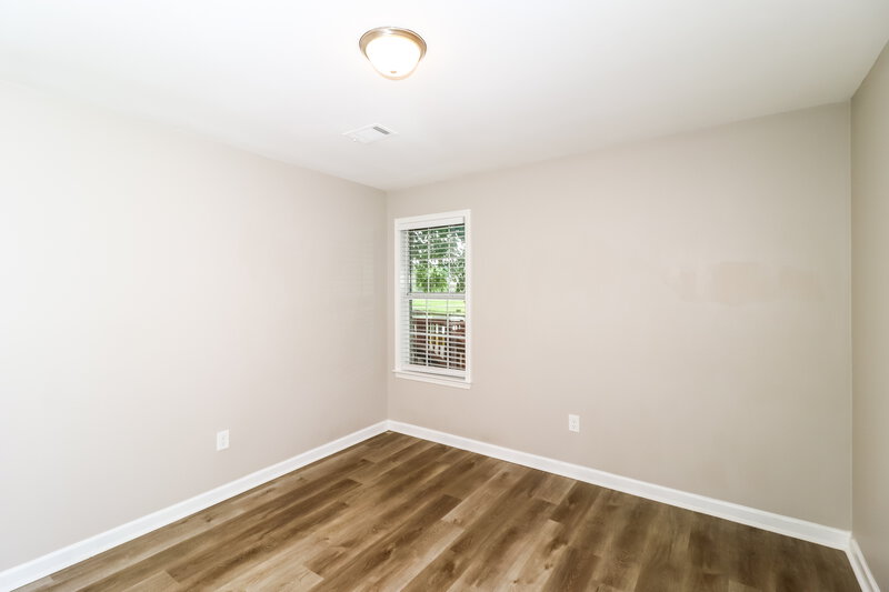 2,185/Mo, 35 Lakewood Cv Oakland, TN 38060 Bedroom View 2