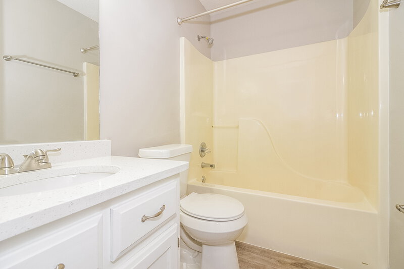 1,920/Mo, 4141 Meadowfield Ln Bartlett, TN 38135 Bathroom View