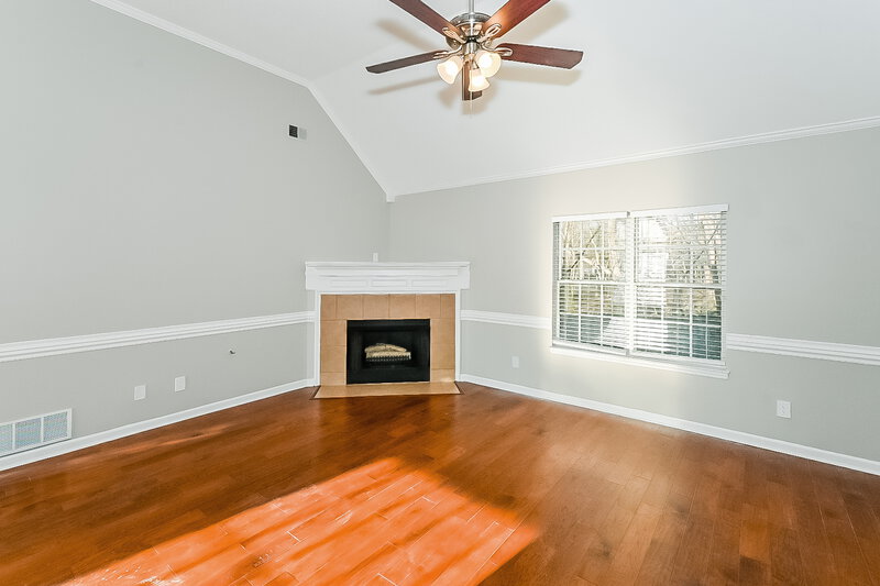 2,430/Mo, 5333 Doe Ln Southaven, MS 38671 Living Room View