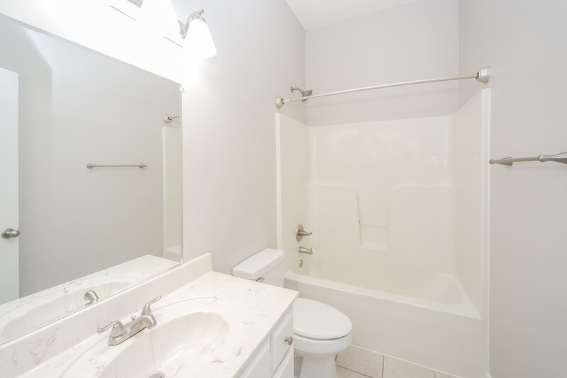 1,790/Mo, 6859 Seaside Dr Cordova, TN 38018 Bathroom View