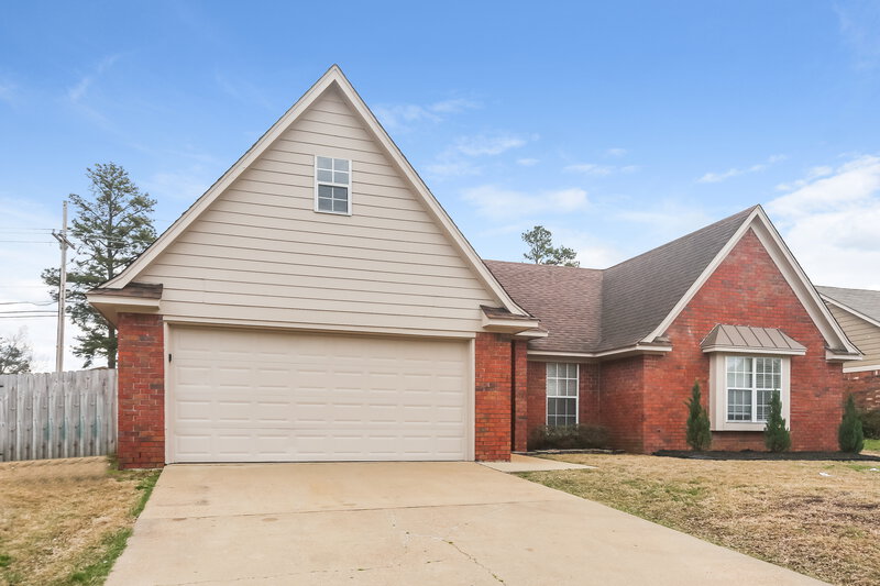 2,680/Mo, 7406 Paddock Cv Southaven, MS 38671 Front View