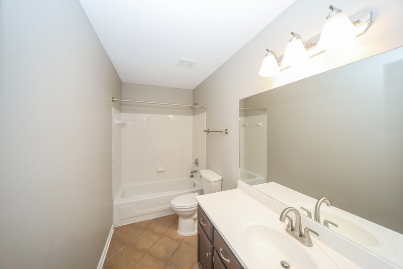 2,680/Mo, 7406 Paddock Cv Southaven, MS 38671 Bathroom View
