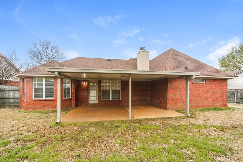2,680/Mo, 7406 Paddock Cv Southaven, MS 38671 Rear View