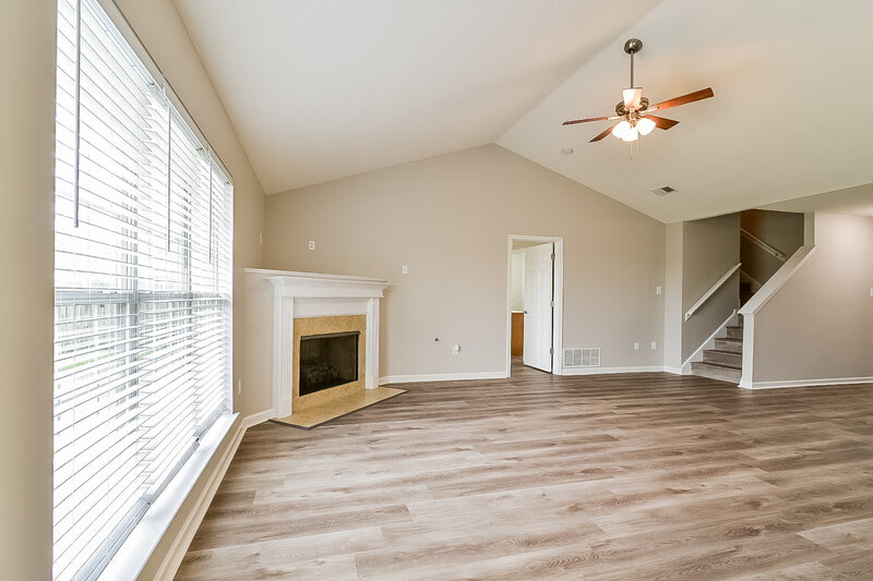 1,945/Mo, 10533 Rhapsody Cv Walls, MS 38680 Living Room View 2