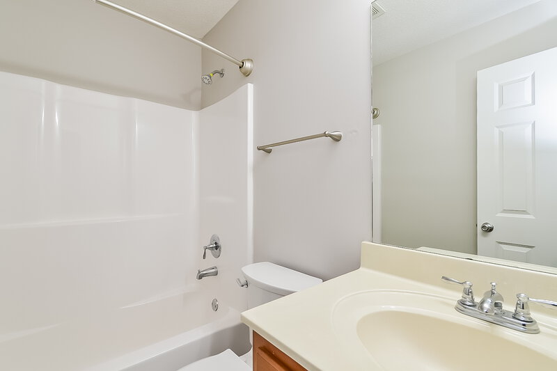 1,945/Mo, 10533 Rhapsody Cv Walls, MS 38680 Bathroom View