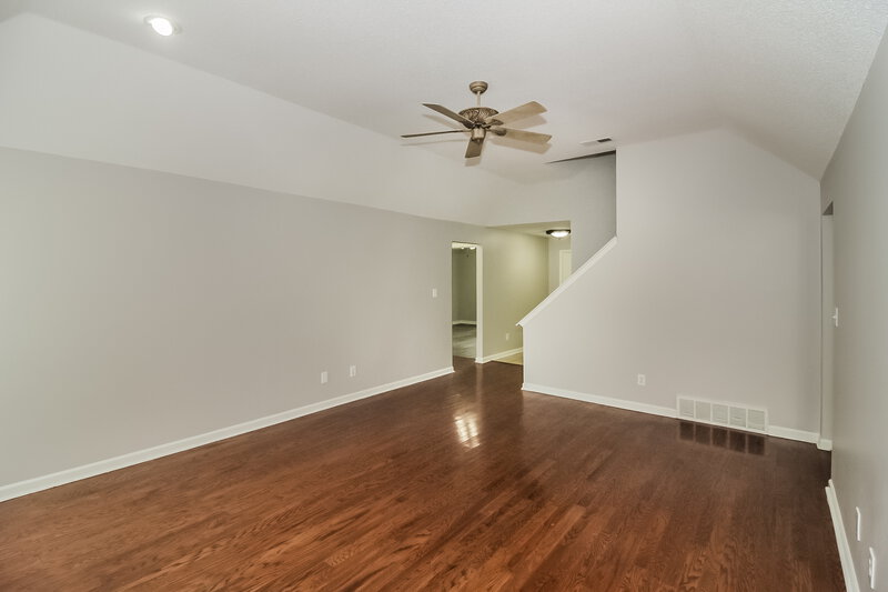 2,020/Mo, 10221 Green Moss Dr N Cordova, TN 38018 Living Room View 2