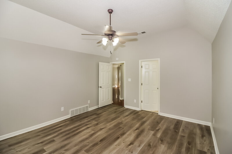 2,020/Mo, 10221 Green Moss Dr N Cordova, TN 38018 Main Bedroom View 2
