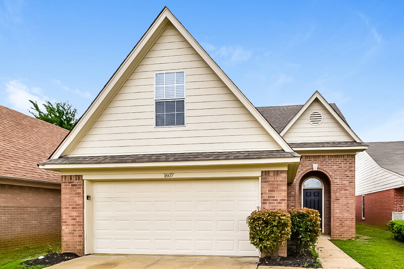 2,000/Mo, 1607 Central Trails Dr Southaven, MS 38671 External View