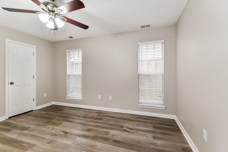 2,000/Mo, 1607 Central Trails Dr Southaven, MS 38671 Main Bedroom View 2