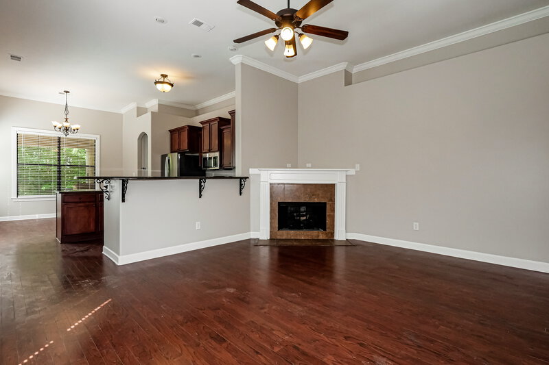 1,880/Mo, 1941 Rochelle Ln Cordova, TN 38016 Living Room View 2