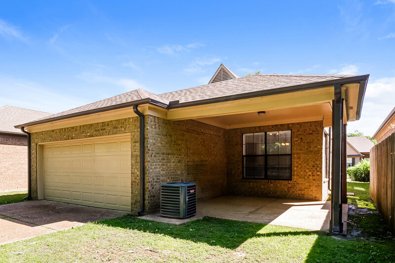 1,880/Mo, 1941 Rochelle Ln Cordova, TN 38016 Rear View 2