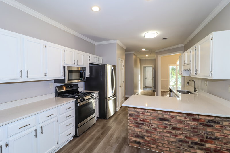 2,185/Mo, 8964 Minda Cv Cordova, TN 38016 Kitchen View 2