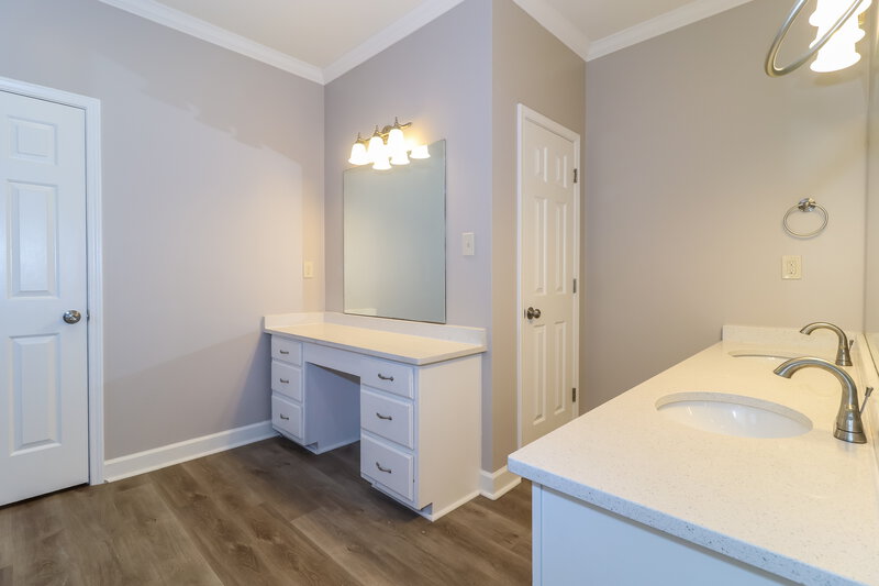 2,185/Mo, 8964 Minda Cv Cordova, TN 38016 Main Bathroom View