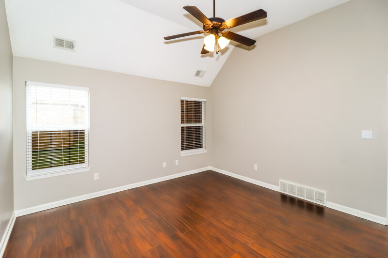 1,895/Mo, 4276 Louden Dr Horn Lake, MS 38637 Main Bedroom View 2
