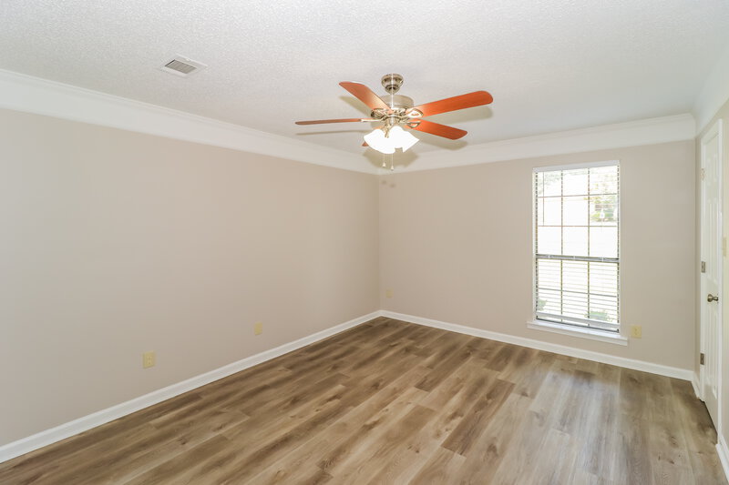 2,120/Mo, 5859 Pepper Xing Memphis, TN 38135 Main Bedroom View 2