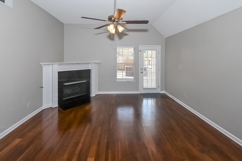 1,930/Mo, 8531 Cross Point Dr Olive Branch, MS 38654 Living Room View