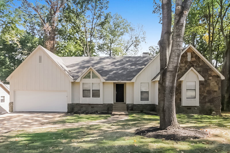 2,300/Mo, 2224 Burlingate Dr Cordova, TN 38016 External View