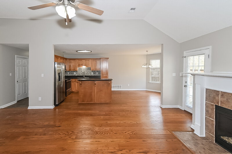 2,030/Mo, 884 Keebler Dr Southaven, MS 38671 Living Room View