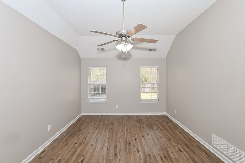 2,030/Mo, 884 Keebler Dr Southaven, MS 38671 Main Bedroom View
