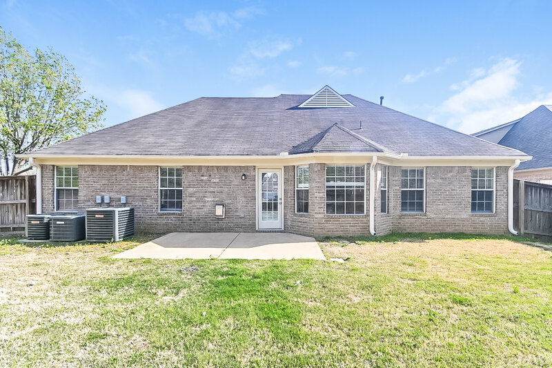 2,030/Mo, 884 Keebler Dr Southaven, MS 38671 Rear View