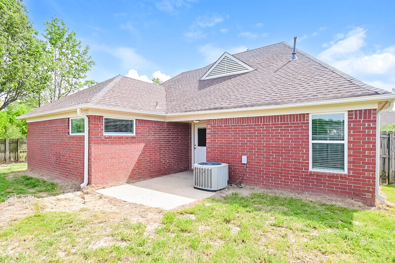 3,220/Mo, 5983 Alexandria Ln Southaven, MS 38671 Rear View