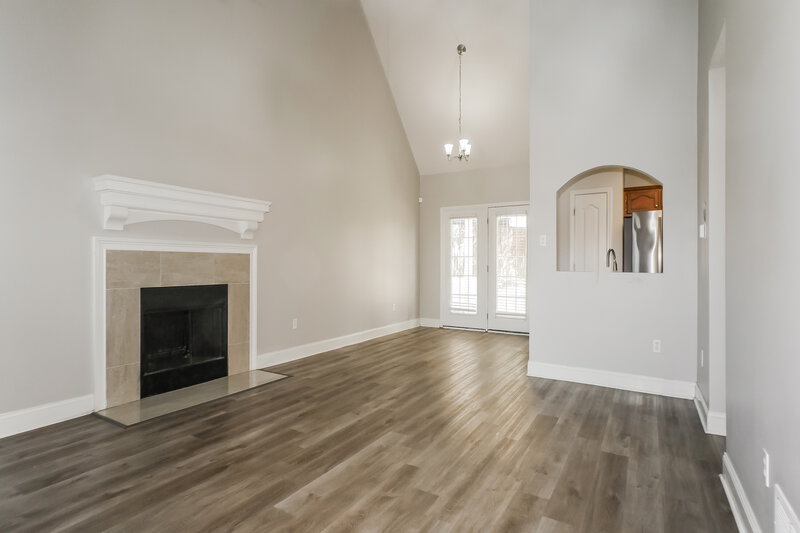 0/Mo, 25 Penny Ln Oakland, TN 38060 Living Room View