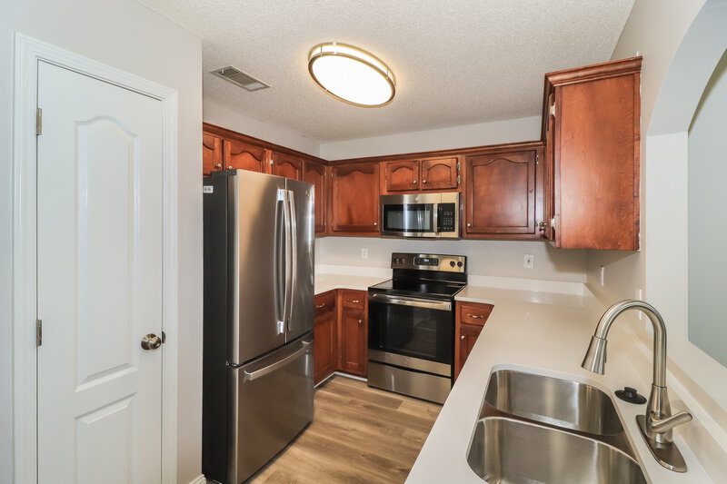 1,920/Mo, 25 Penny Ln Oakland, TN 38060 Kitchen View 2