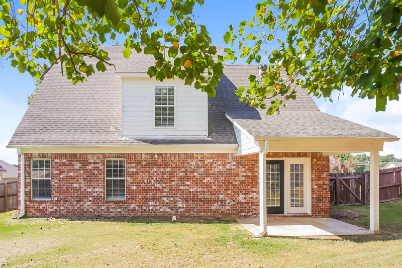 0/Mo, 25 Penny Ln Oakland, TN 38060 Rear View