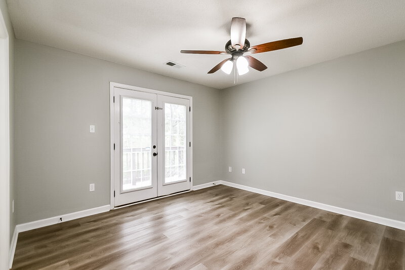 2,150/Mo, 7973 Hickory Cv Olive Branch, MS 38654 Main Bedroom View