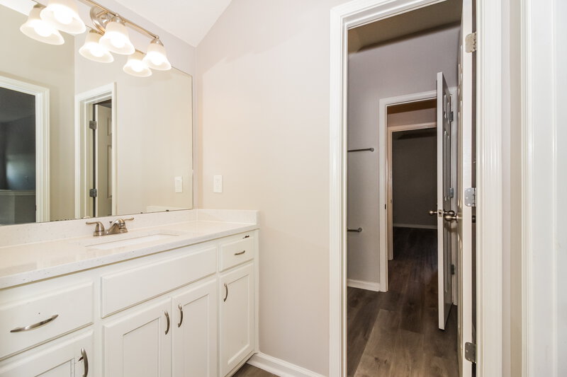 2,230/Mo, 8347 Blue Lagoon Dr Bartlett, TN 38002 Bathroom View