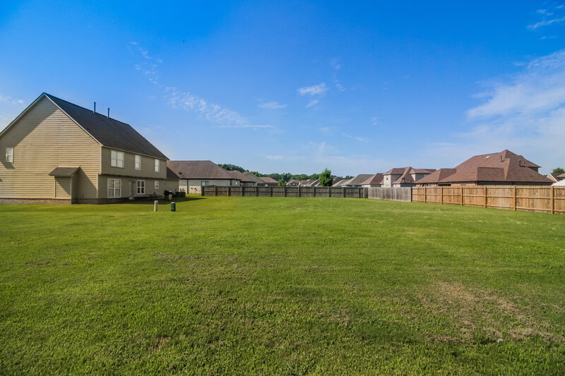 2,230/Mo, 8347 Blue Lagoon Dr Bartlett, TN 38002 Rear View