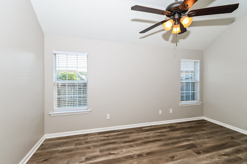 2,010/Mo, 5763 Antler Trl Southaven, MS 38672 Main Bedroom View