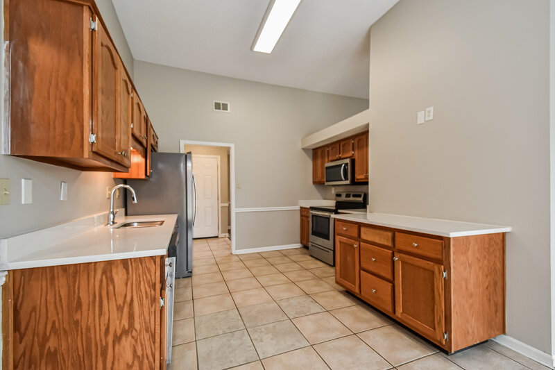 1,980/Mo, 1965 Abbott Cv Cordova, TN 38016 Kitchen View