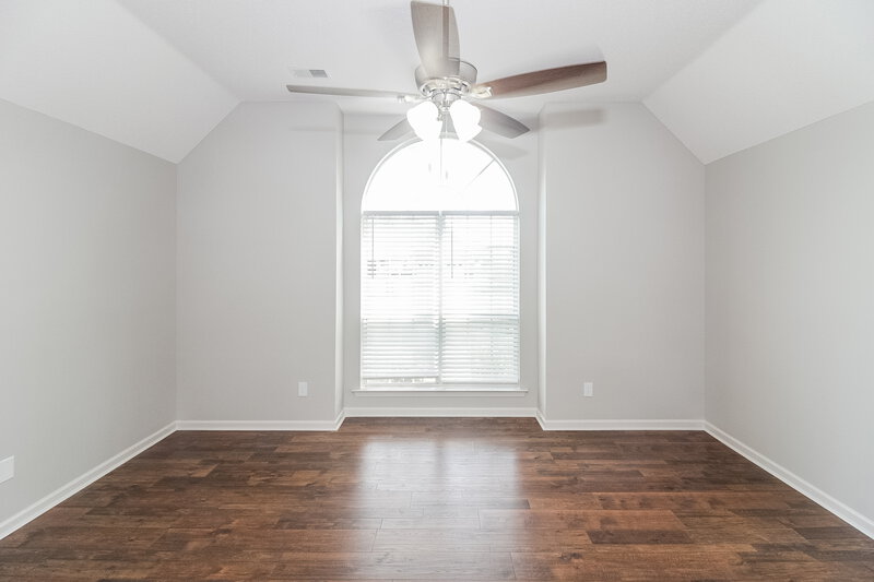 2,250/Mo, 6696 Raner Cv Bartlett, TN 38002 Main Bedroom View