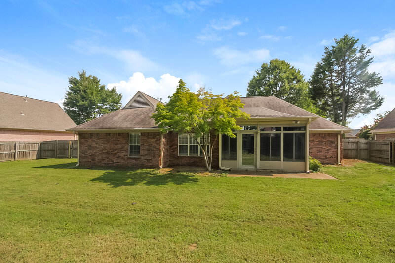 2,250/Mo, 6696 Raner Cv Bartlett, TN 38002 Rear View