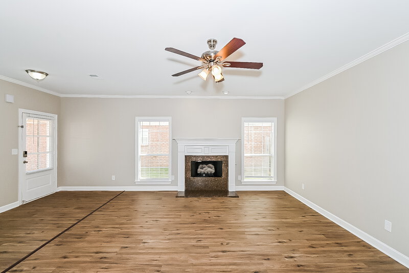 2,635/Mo, 2685 Graystone Dr Southaven, MS 38671 Living Room View