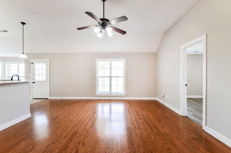 1,715/Mo, 4857 Cantata Dr Walls, MS 38680 Living Room View