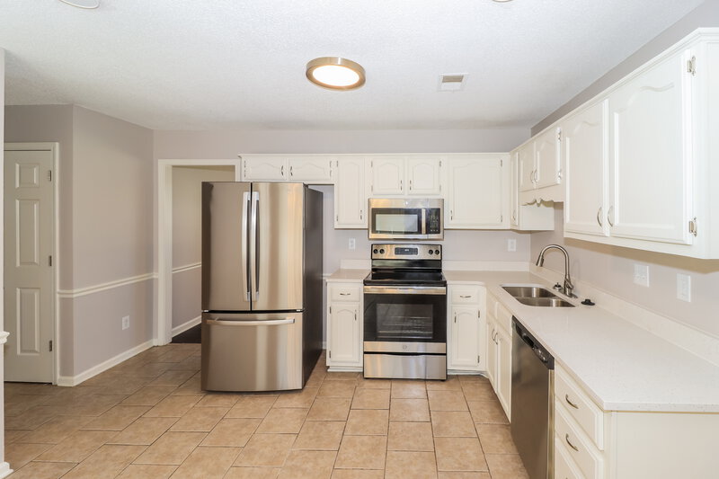 2,305/Mo, 6465 Baird Ln Bartlett, TN 38135 Kitchen View 2