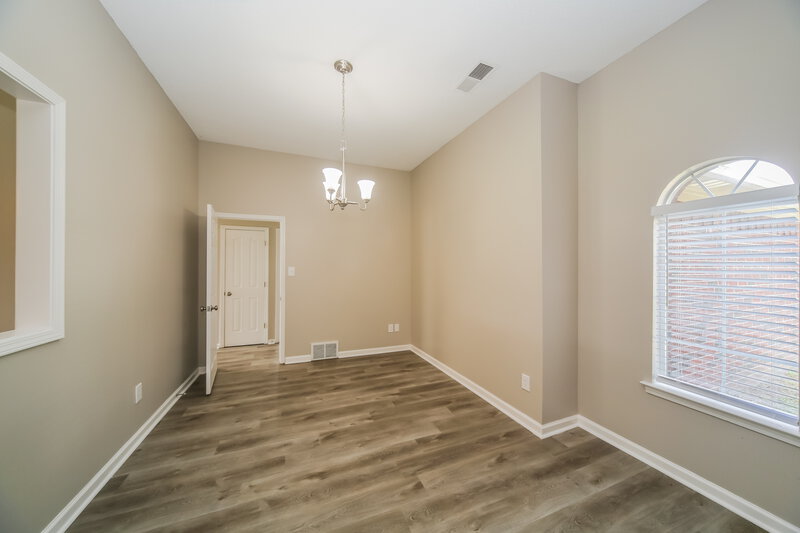 2,115/Mo, 6889 Greyhawk Cv N Olive Branch, MS 38654 Dining Room View