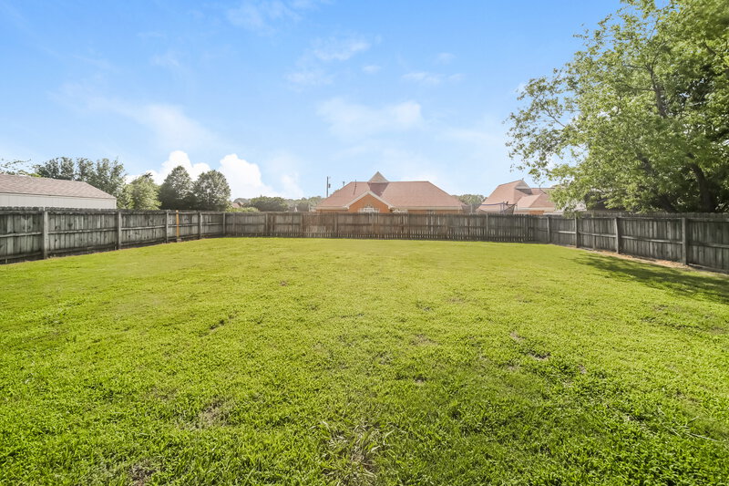 2,115/Mo, 6889 Greyhawk Cv N Olive Branch, MS 38654 Rear View 2