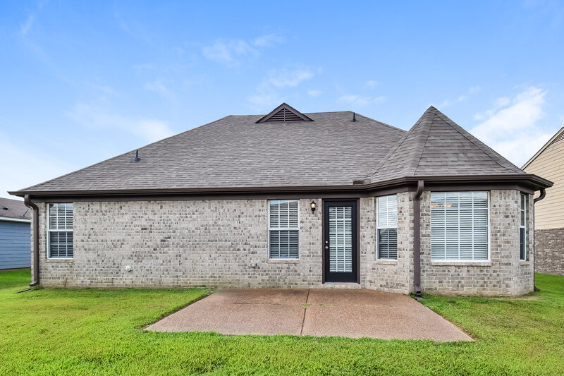 1,975/Mo, 7776 Gosbrook Ln Memphis, TN 38125 Rear View