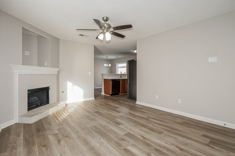 1,505/Mo, 1497 Pemberton Ln Cordova, TN 38016 Living Room View