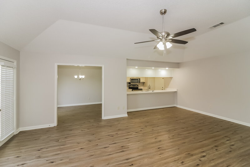 1,800/Mo, 6640 Elmore Ridge Ln Memphis, TN 38134 Kitchen View