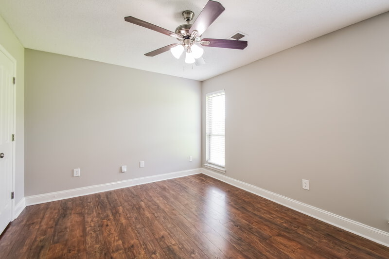 1,680/Mo, 2621 Pintail Dr Horn Lake, MS 38637 Main Bedroom View