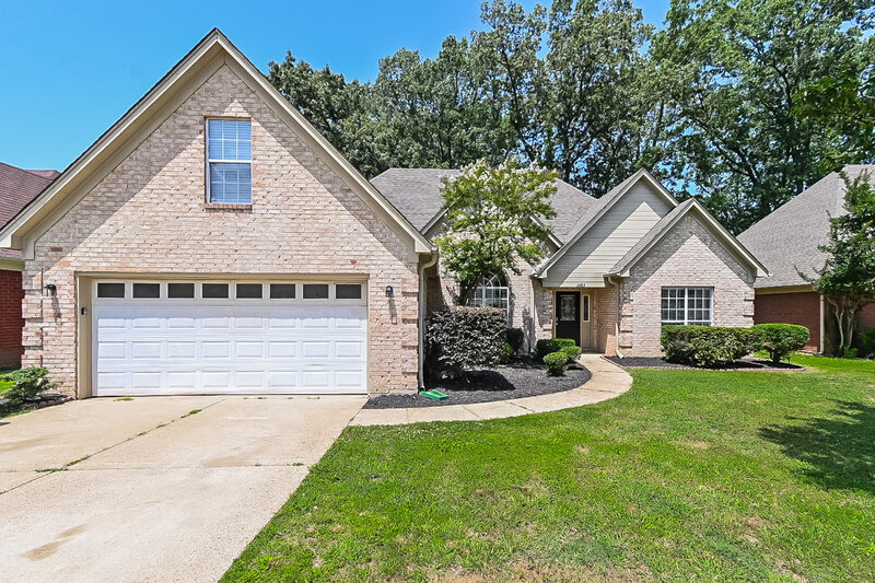 1,985/Mo, 2483 Della St Hernando, MS 38632 External View