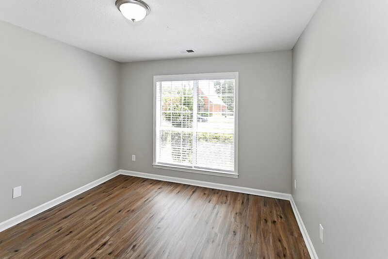 1,985/Mo, 2483 Della St Hernando, MS 38632 Bedroom View 2